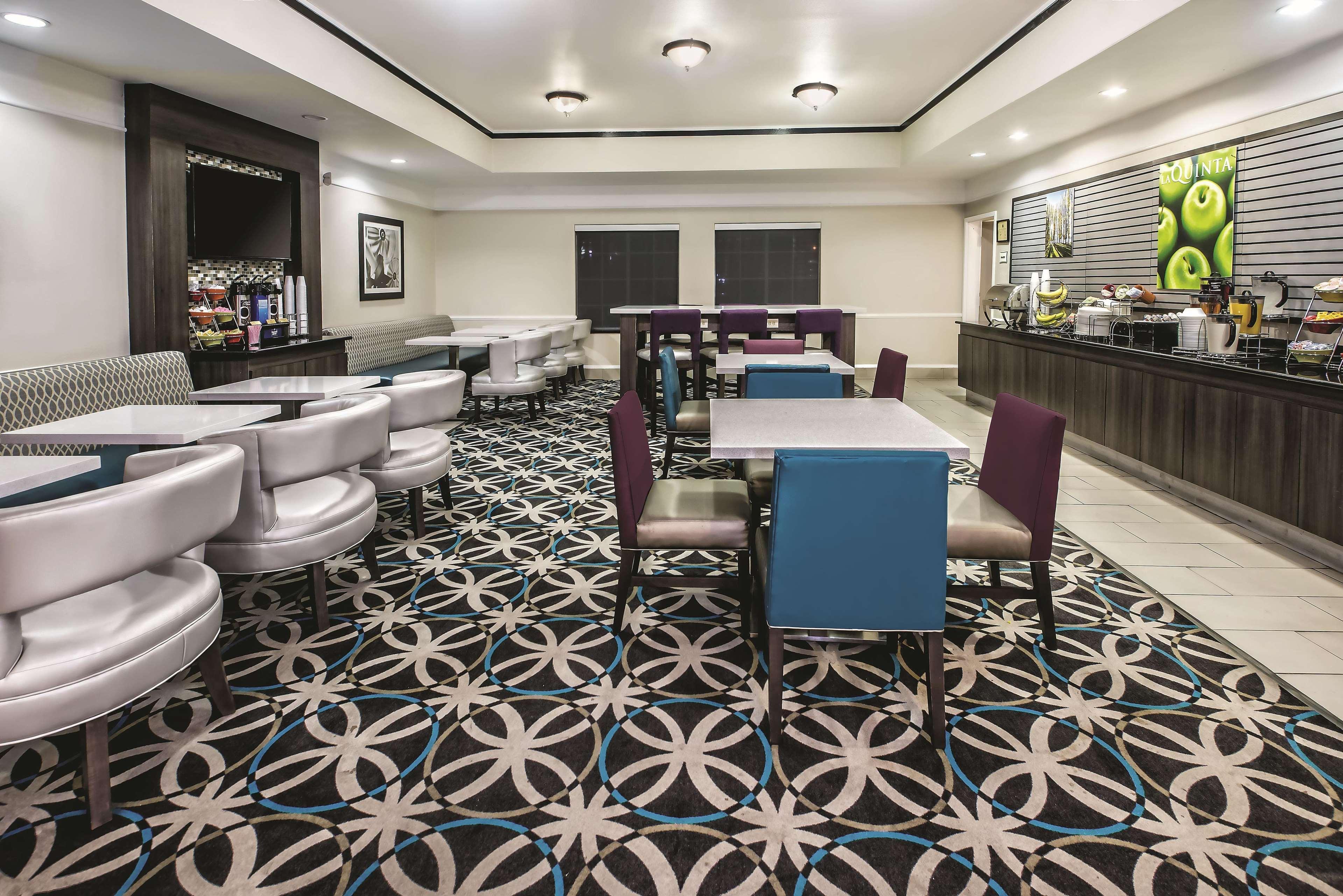 La Quinta By Wyndham Rosenberg Hotel Екстериор снимка