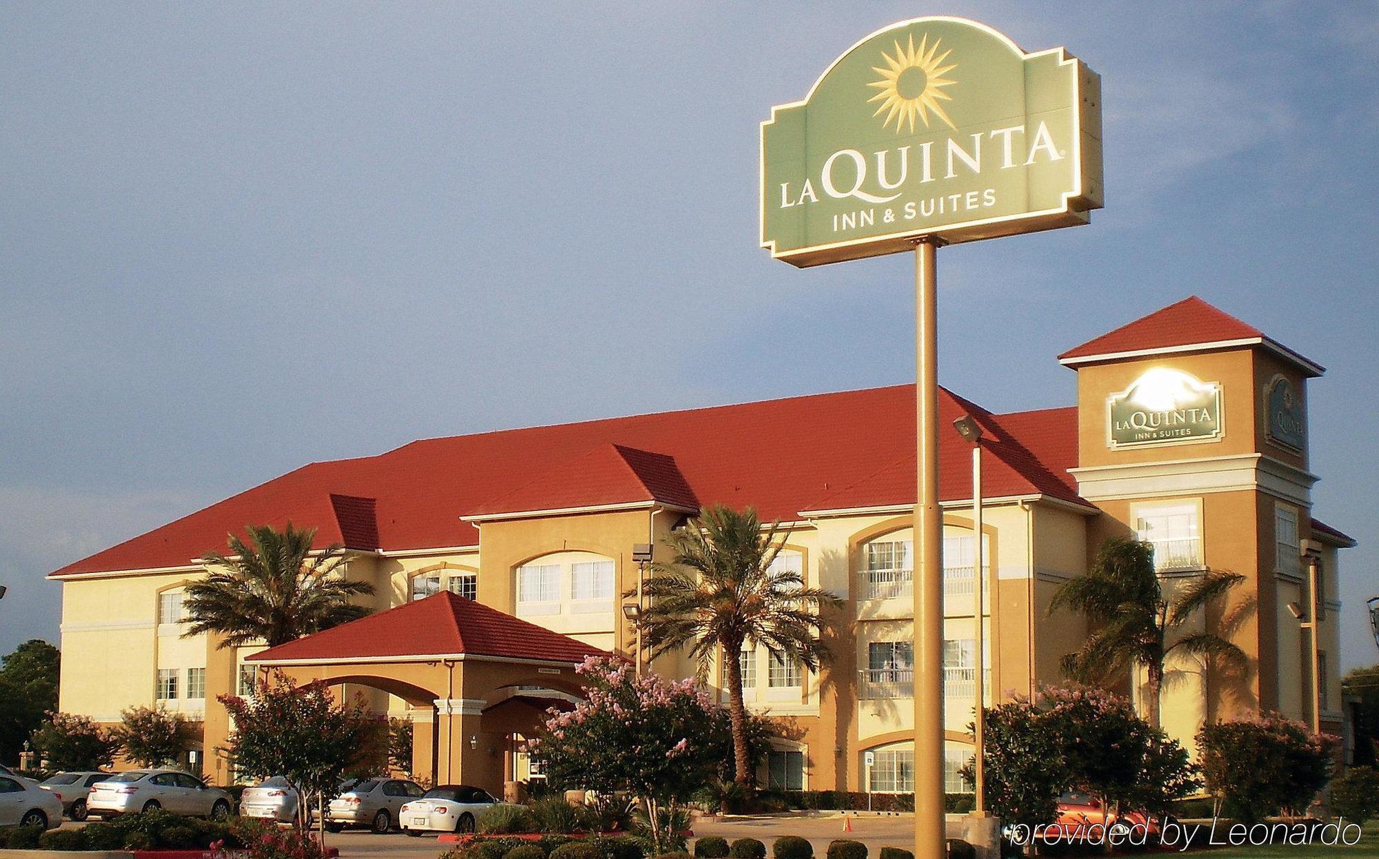 La Quinta By Wyndham Rosenberg Hotel Екстериор снимка